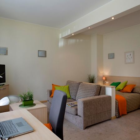 Apartamenty Media Park Varşova Dış mekan fotoğraf