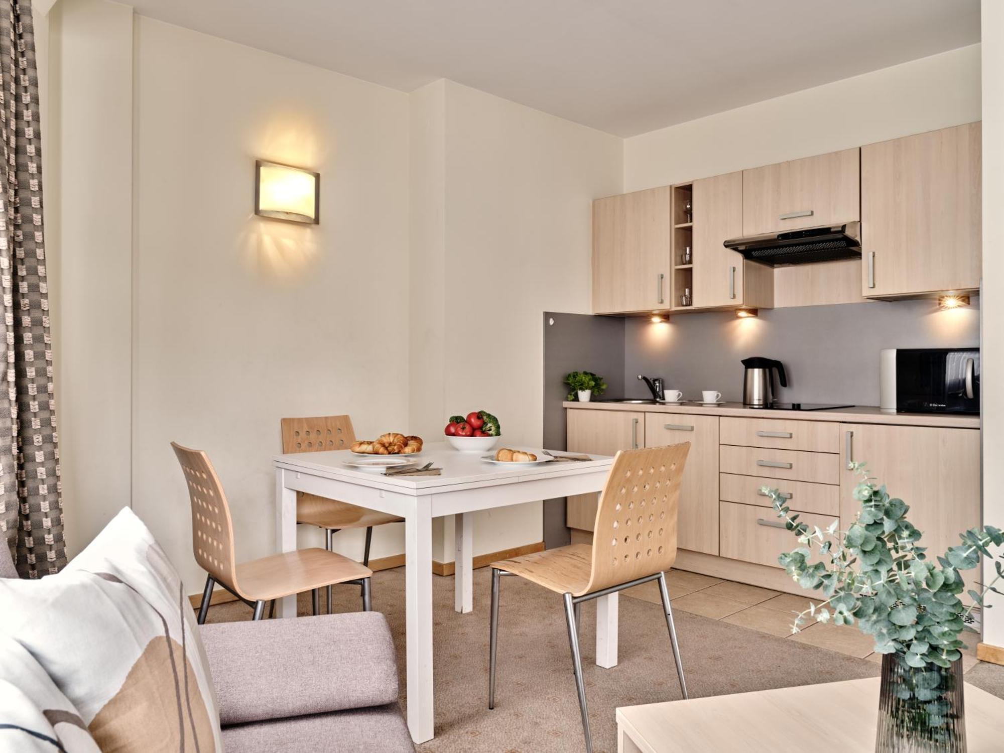 Apartamenty Media Park Varşova Dış mekan fotoğraf